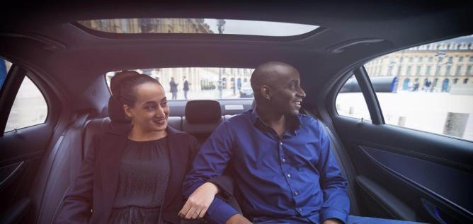Private Abu Dhabi Airport Transfer to Abu Dhabi City